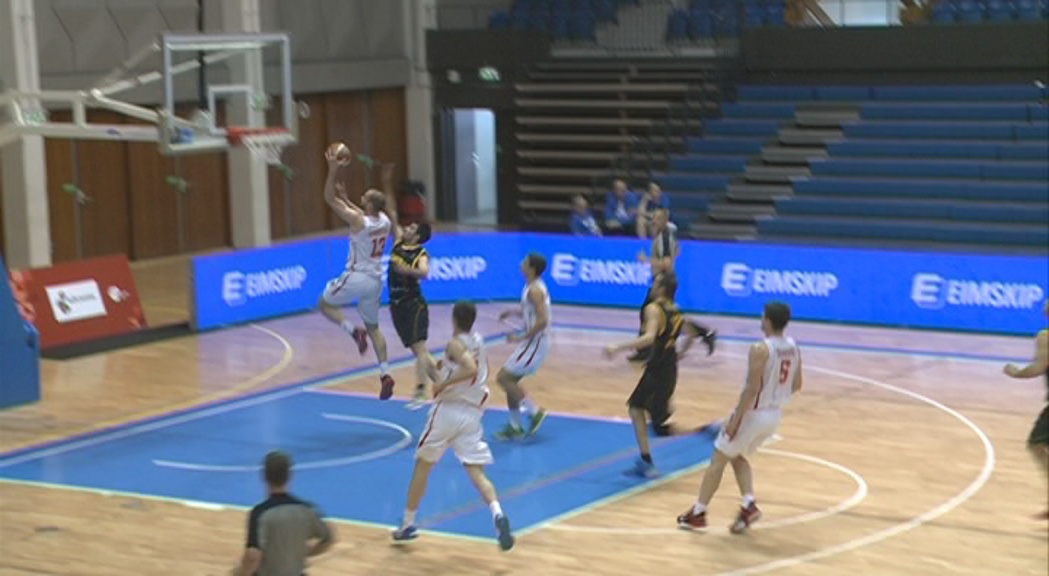 La selecció de bàsquet cau davant Montenegro