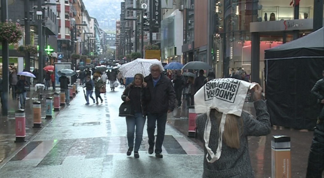 El mal temps desllueix la primera jornada de l'Andorra Shopping Festival