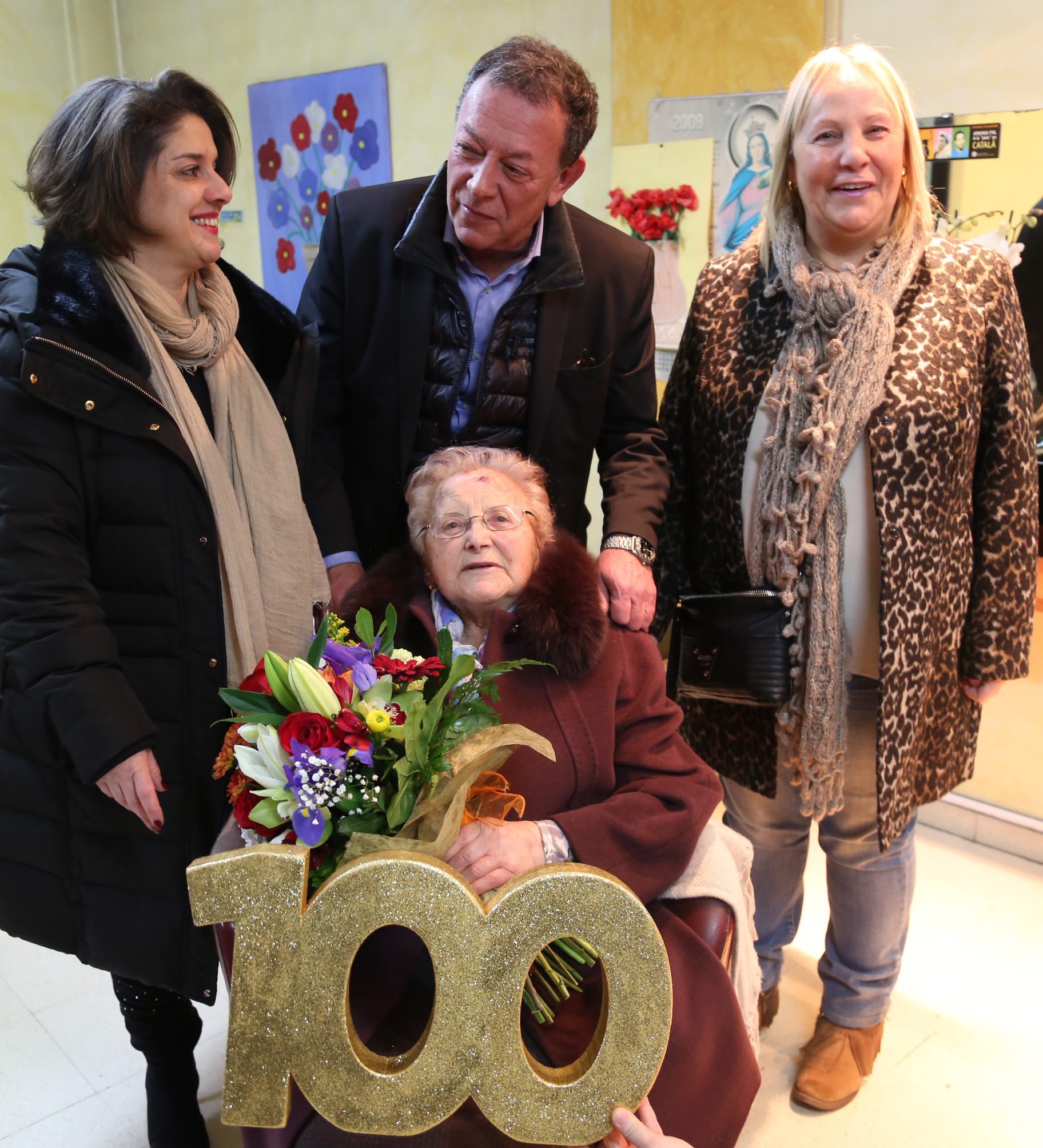 Homenatge de Sant Julià a la padrina centenària Càndida Majoral