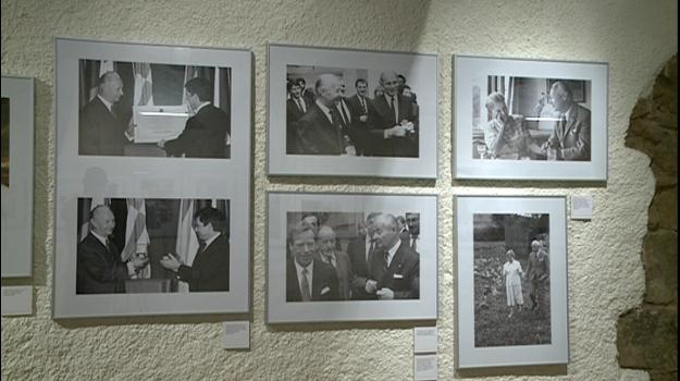 Exposició fotogràfica dedicada a Alexander Dubcek.