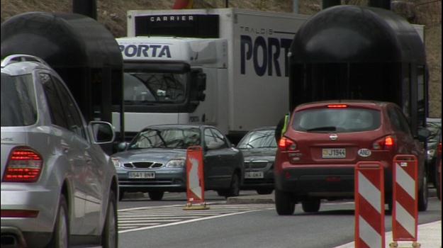 Augment lleuger de l'entrada de vehicles, que manté tendència negativa