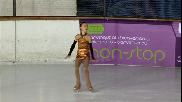 Cristina Martínez, campiona d'Andorra en  l'Open Internacional de patinatge sobre gel