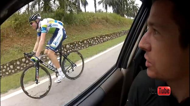 El ciclista resident Travis Meyer pateix un greu accident