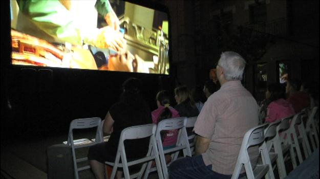 El cinema a l'aire lliure s'integra a l'oferta dels Vespres d'estiu