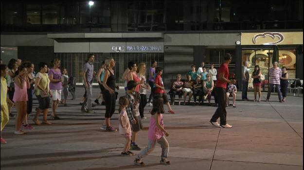 Salsa a la plaça Germandat de Sant Julià de Lòria