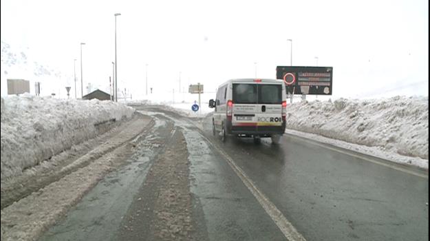 Protecció Civil registra l'entrada de 17.700 vehicles provinents de França el cap de setmana passat