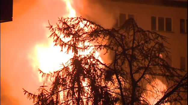 Els bombers evacuen la zona de la Borda Pairal a causa d'un incendi