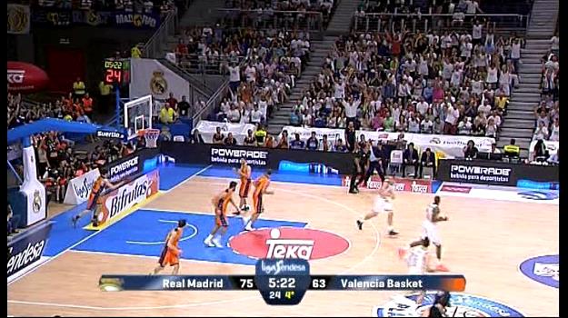 El Reial Madrid s'imposa al València en l'inici de les semifinals del play-off de la lliga Endesa