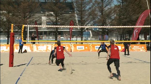 Folguera i Da Silva guanyen l'or de vòlei platja en una final agònica