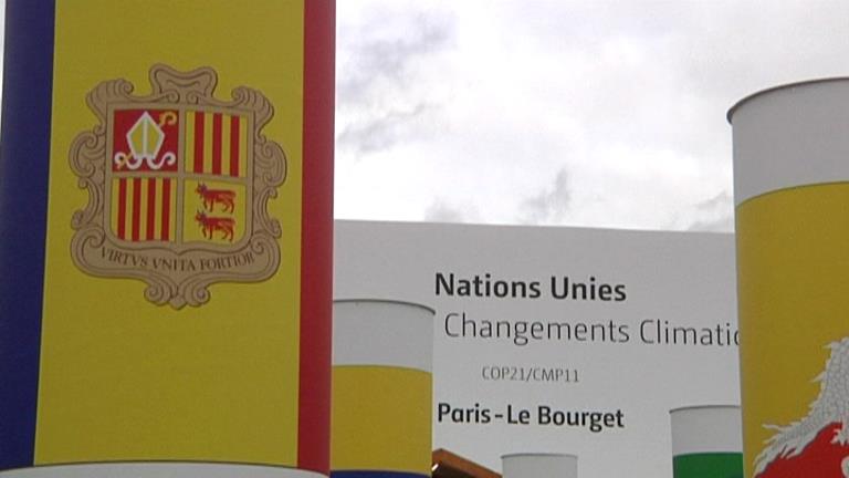 La COP21 finalitza amb el propòsit que la temperatura del planeta no creixi per sobre dels dos graus