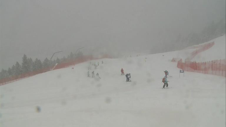 Així era l'ambient a Grandvalira abans que comencés el supergegant