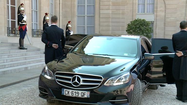 Martí i Mateu visitaran demà el copríncep francès a París