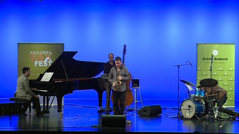 Baptiste Herbin posa la cirereta a la quarta edició del Sax Fest amb el seu concert