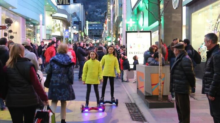 Els patinets elèctrics, una opció cada cop més comuna als nostres carrers