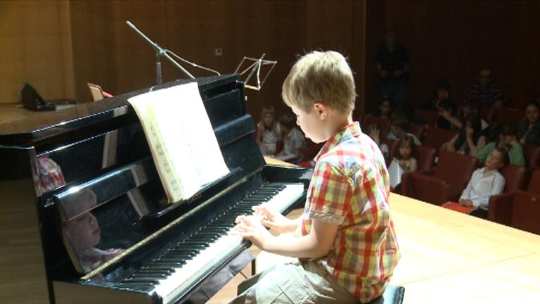 Els alumnes de l’Escola de Música de les Valls del Nord mostren els seus coneixements a l'Auditori