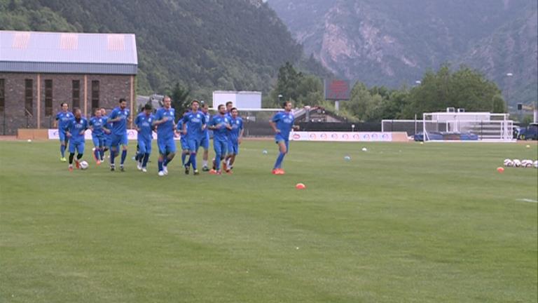 Últims preparatius del Santa Coloma abans del partit de Champions