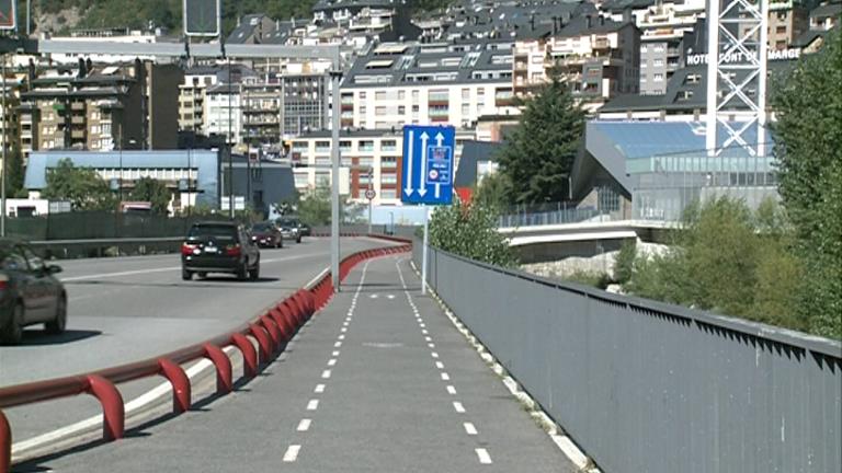 Abans de Nadal estarà disponible el nou carril bici d'Andorra la Vella