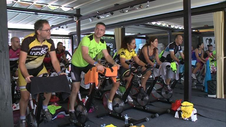 Més d'un centenar de persones participen en la tercera macrotrobada de spinning