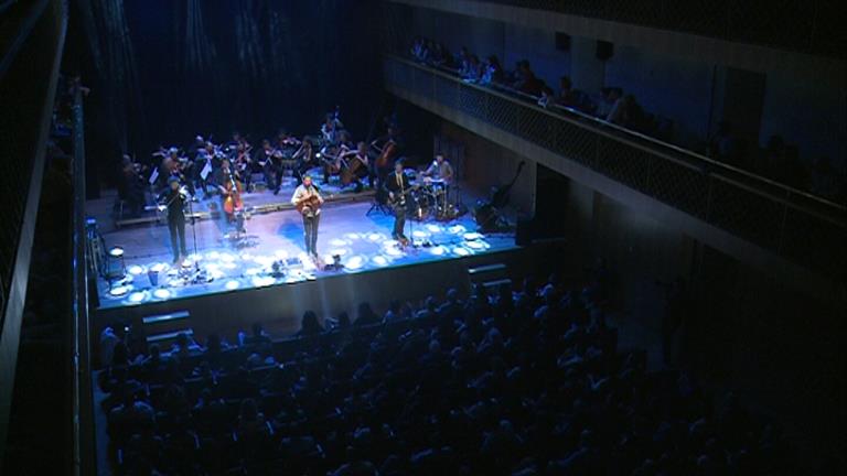 Blaumut i l'ONCA omplen de pop-folk l'Auditori Nacional