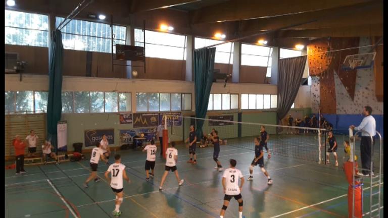 Victòria del Club Vòlei Encamp i derrota del Valls d'Andorra al pavelló del Lycée