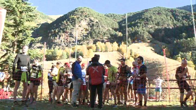 Agustí Roc i Sílvia Zúñiga s'emporten la Vertical d'Arinsal