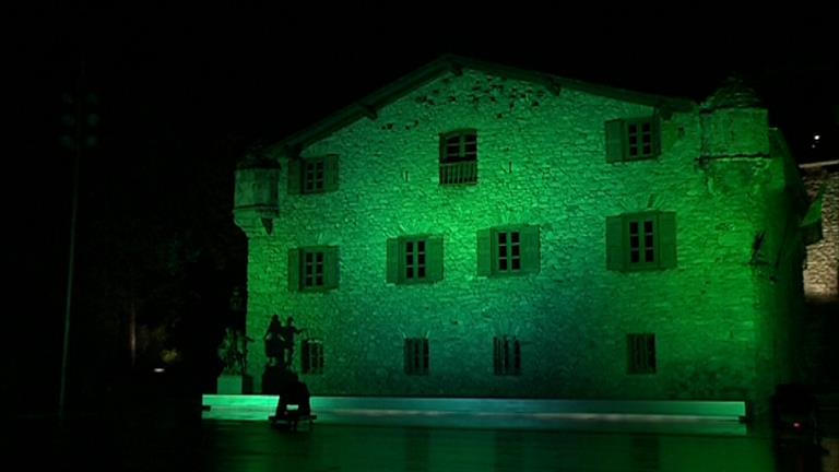 La Casa de la Vall es vesteix de verd per l'acord de París contra el canvi climàtic