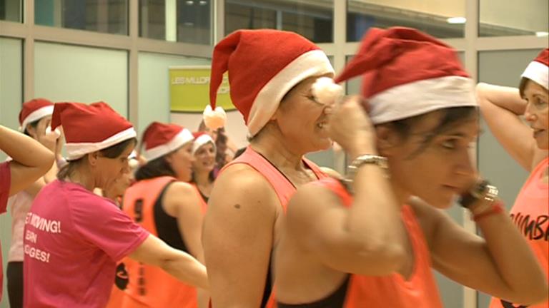 Zumba solidària per a la campanya de recollida de joguines