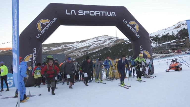 Grandvalira s'acomiada de l'any amb una Sant Silvestre i una baixada de torxes