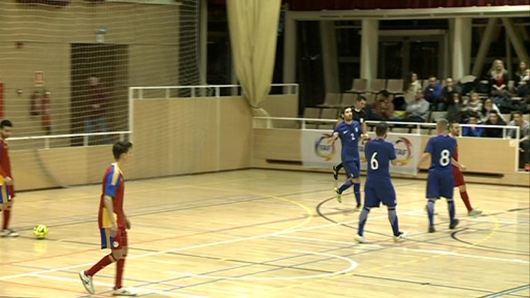 La selecció de futbol sala supera Grècia amb 'hat-trick' de Cabinho (5-4)