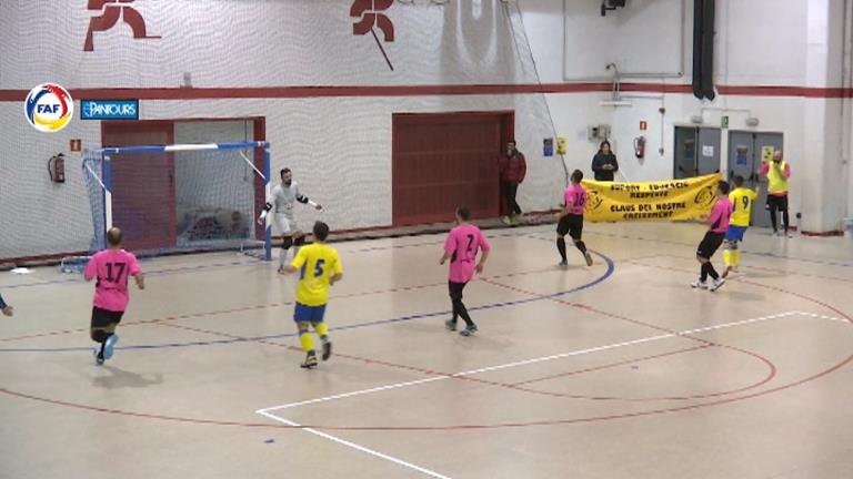 La Lliga de futbol sala arrenca amb victòria del Sant Julià contra el Madriu