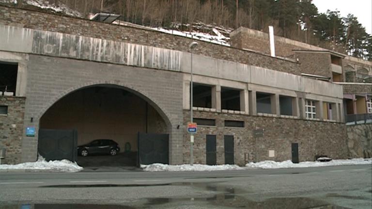 Uns 600 escaldencs demanen la reobertura del tanatori o una sala de vetlles cèntrica