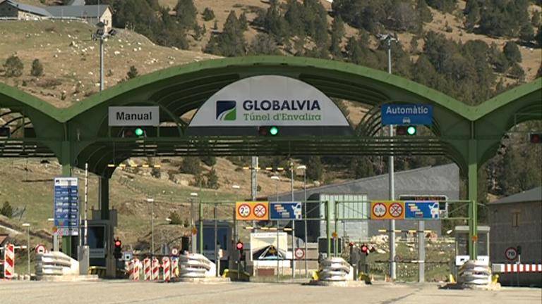 Primer dia de gratuïtat del túnel d'Envalira pel tancament del port