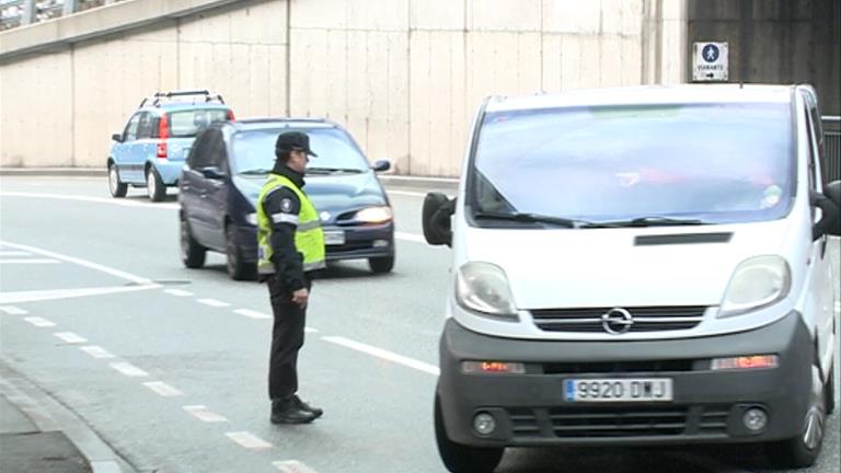 La policia veu "pràcticament impossible" l'intercanvi d'informació sobre multes