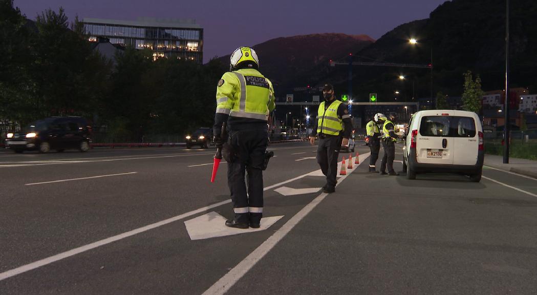 14 detencions durant el cap de setmana per conduir sota els efectes de l'alcohol i per possessió de drogues