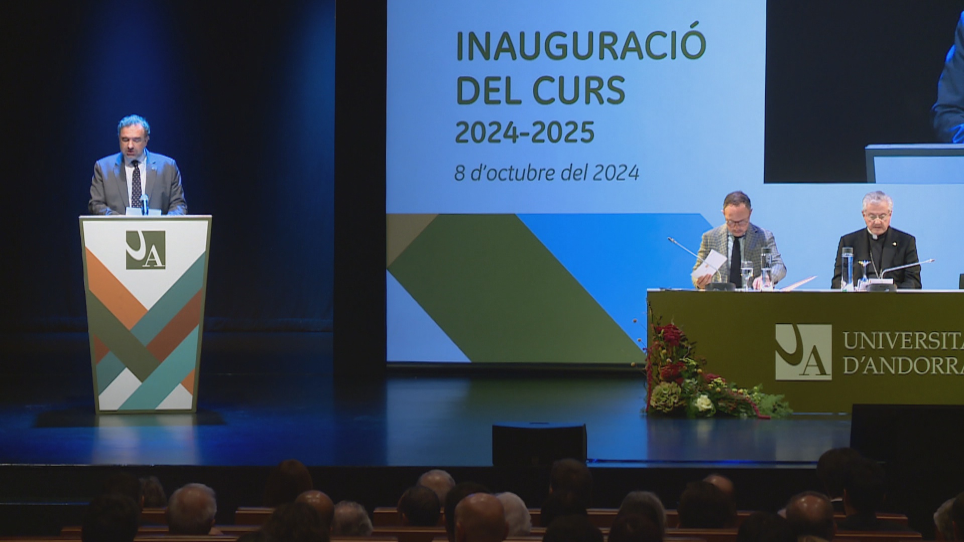 1.800 alumnes comencen el curs universitari