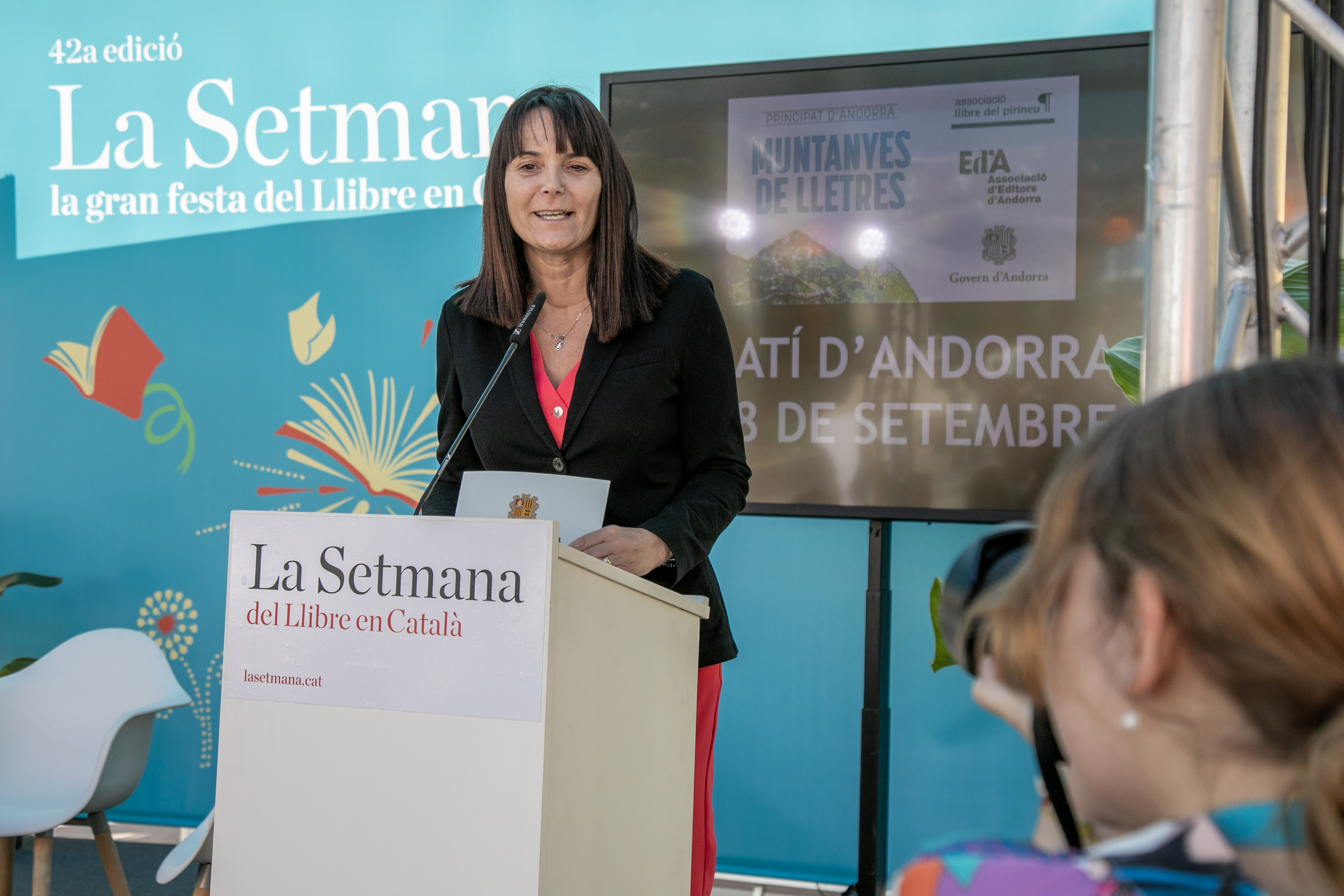 Més de 330 llibres venuts a la 42a Setmana del llibre en català