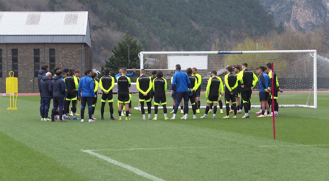 Alende esperona un canvi de dinàmica al FC Andorra per no dependre d'altres equips