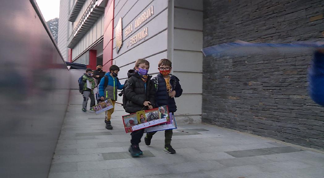 Algunes famílies no portaran els fills a l'escola la setmana vinent per evitar confinaments abans de Nadal