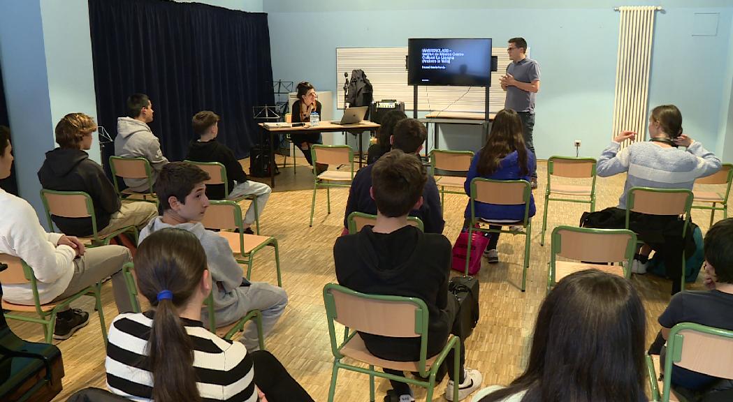 Els alumnes de l'Institut de Música reben una masterclass sobre composició musical de Raquel Garcia Tomàs