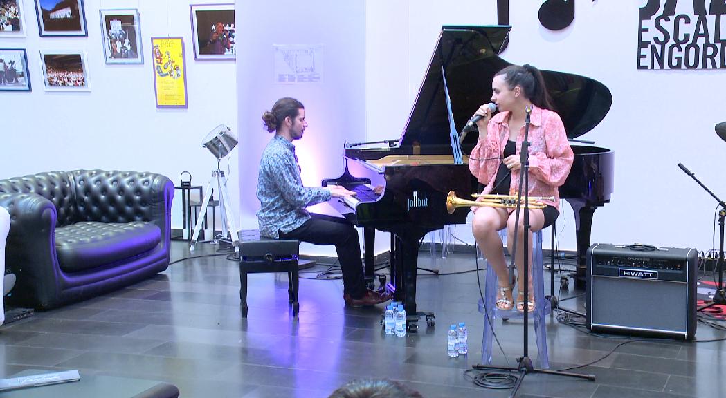 Andrea Motis i Marco Mezquida imparteixen una classe magistral de jazz