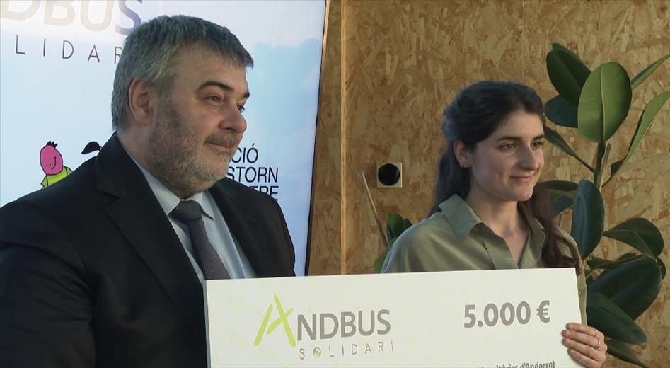 Andbus ha donat 5.000 euros per a projectes solidaris a AMMA, l'a