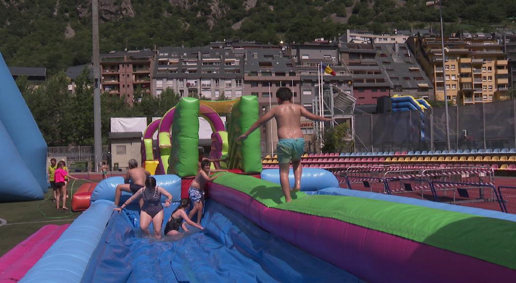 L'aquaparc d'Andorra la Vella espera acollir 1.500 infants més que l'any passat