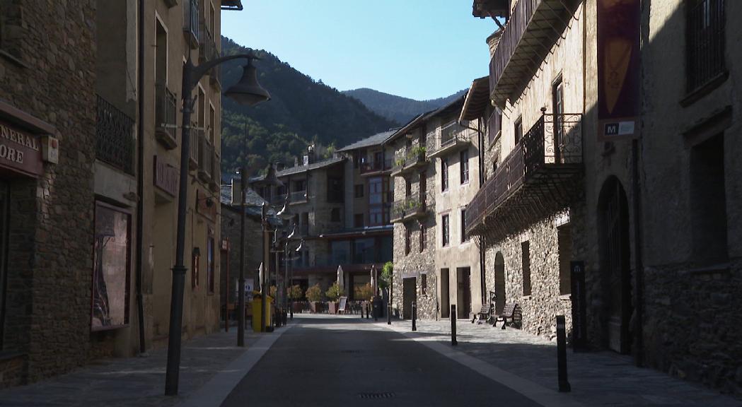 Els arquitectes denuncien dos casos d'intrusisme als comuns d'Ordino i la Massana