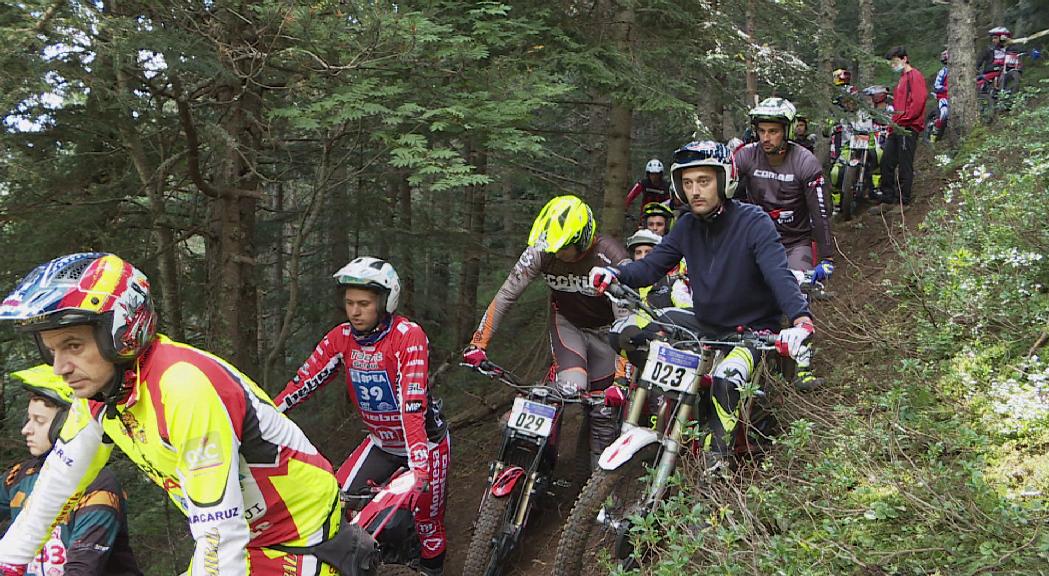 Gerard Trueba, líder, se situa en vermells a l'equador del Trial 2 Dies d'Arinsal