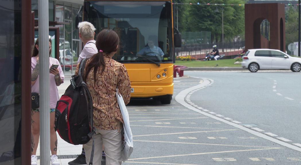 Augmenta un 25% els usuaris del Bus Exprés gràcies a la gratuïtat, tot i que demanen millores
