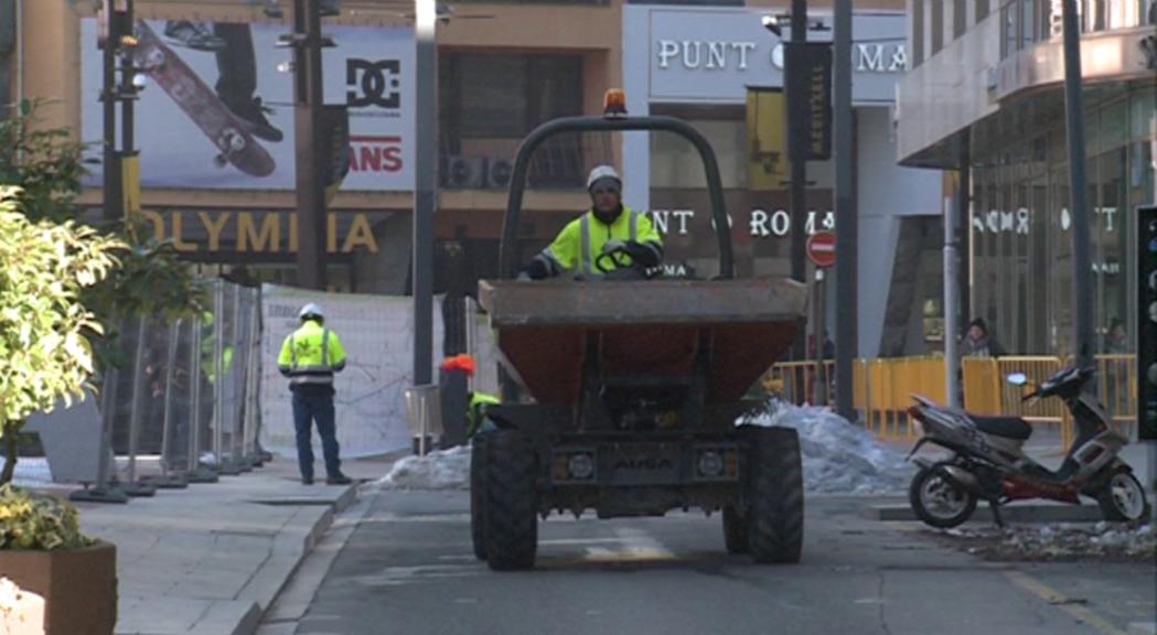 Augmenten les ajudes per incentivar els contractes indefinits fins a 4.200 euros