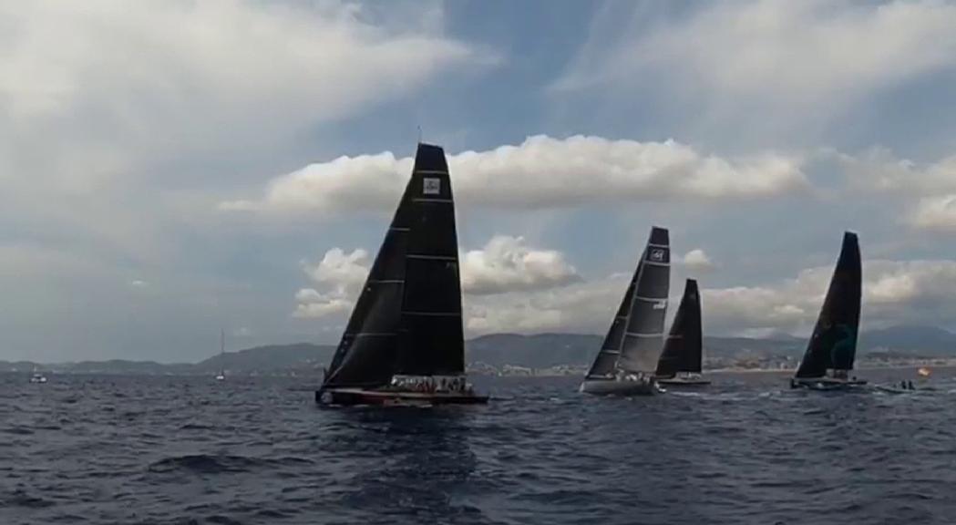 Una avaria relega el Blue Carbon de Lescano al setè lloc de la classe Invitational a la 52 Super Series 