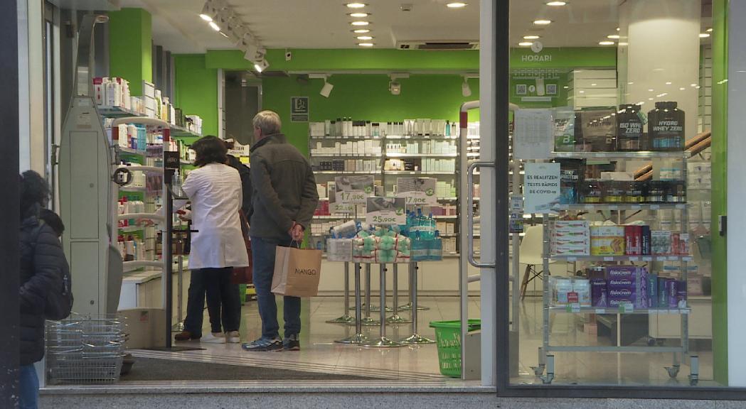 Avenços entre la CASS i el Col·legi de Farmacèutics pel tercer pagador per als medicaments per als més grans de 65 anys