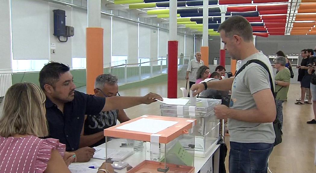 Baixa en quatre punts la participació en els comicis electorals del 23J  