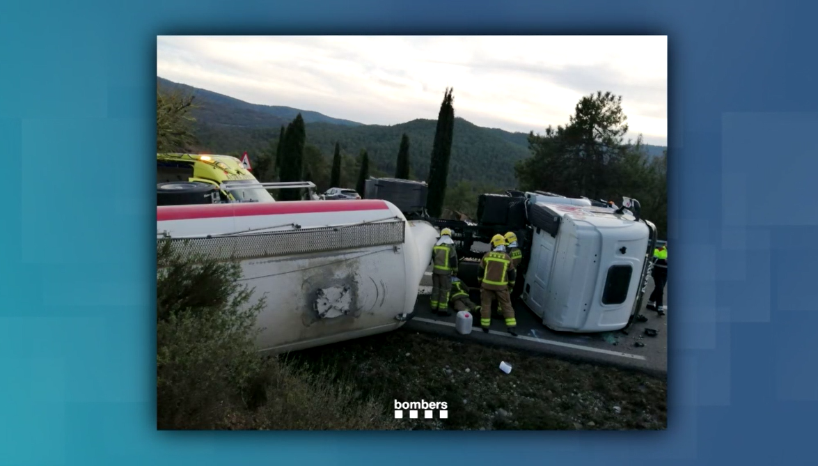 Bolca un camió prop de Bassella amb matricula andorrana que transportava ciment